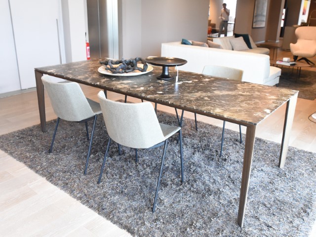 Molteni C Filigree Table In Quick Delivery Salvioni Design